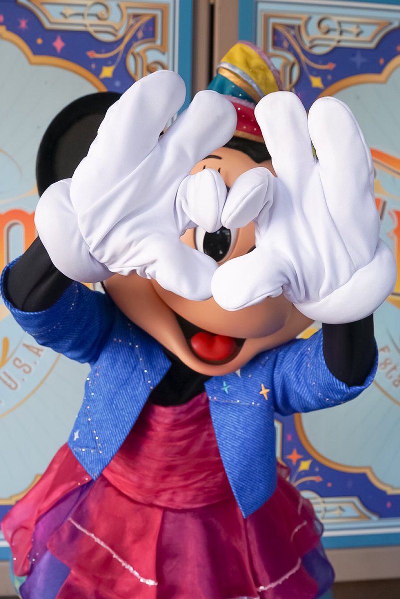 Jafar_mocha's tweet photo. アナハイムから帰国〜🇺🇸✈️

今回は話しかけて頂くことも多かったなぁ🥰🥰

沢山ミニーに会えて大満足です〜💗 https://t.co/vqCXBS8G4b