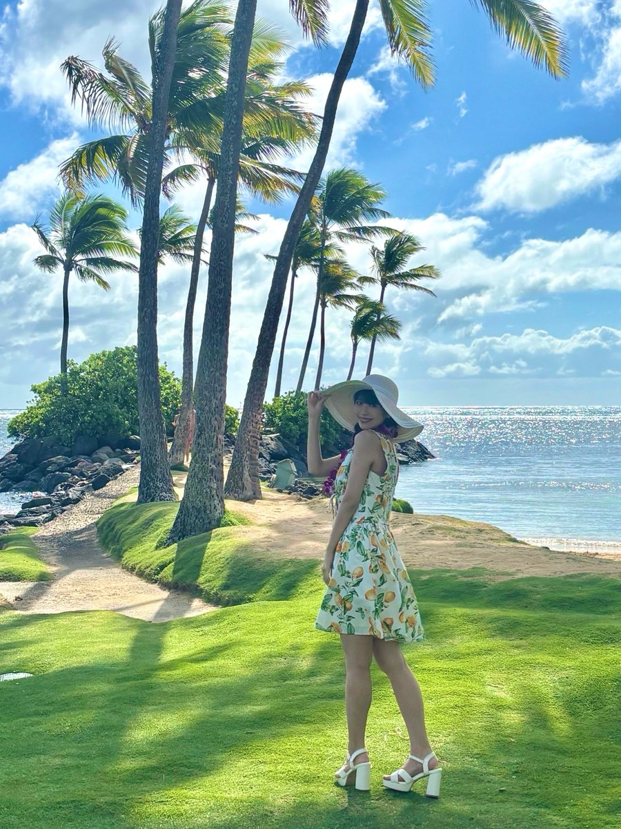ShibaNori914's tweet photo. ハワイオフショット🌺海〜🏖️
フォトブック予約受付中です🤭
#典たび
#典たま
🐔https://t.co/Fbze5jhWCt
🐤 https://t.co/hUkirQ0r5g https://t.co/1UnnZ7w7IP