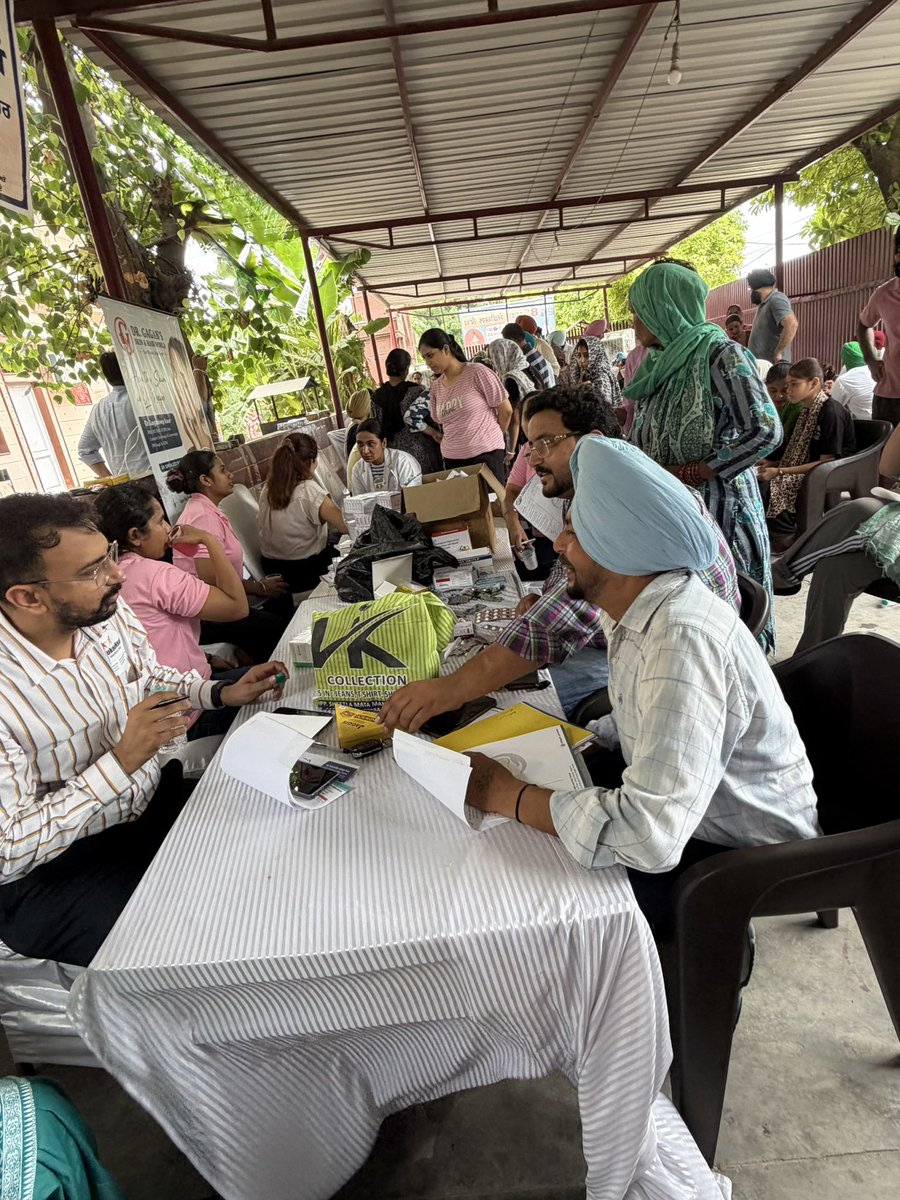 Foundation_MLR's tweet photo. आज फिर कुछ आँखों में उम्मीद लौट आई
#FreeMedicalCamp #NGO #foundation #MLRFoundation https://t.co/aTx0eceMt9