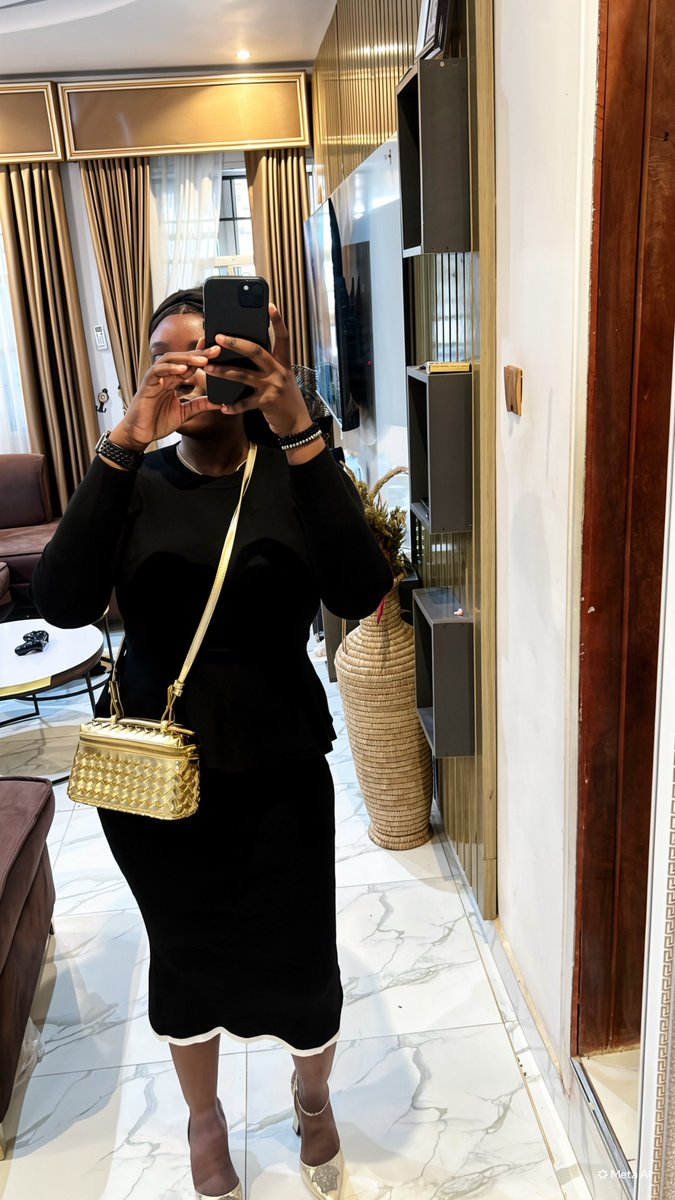 callmeMayokun's tweet photo. Happy Beautiful Sunday 😍❤️ https://t.co/tHpltP78lQ