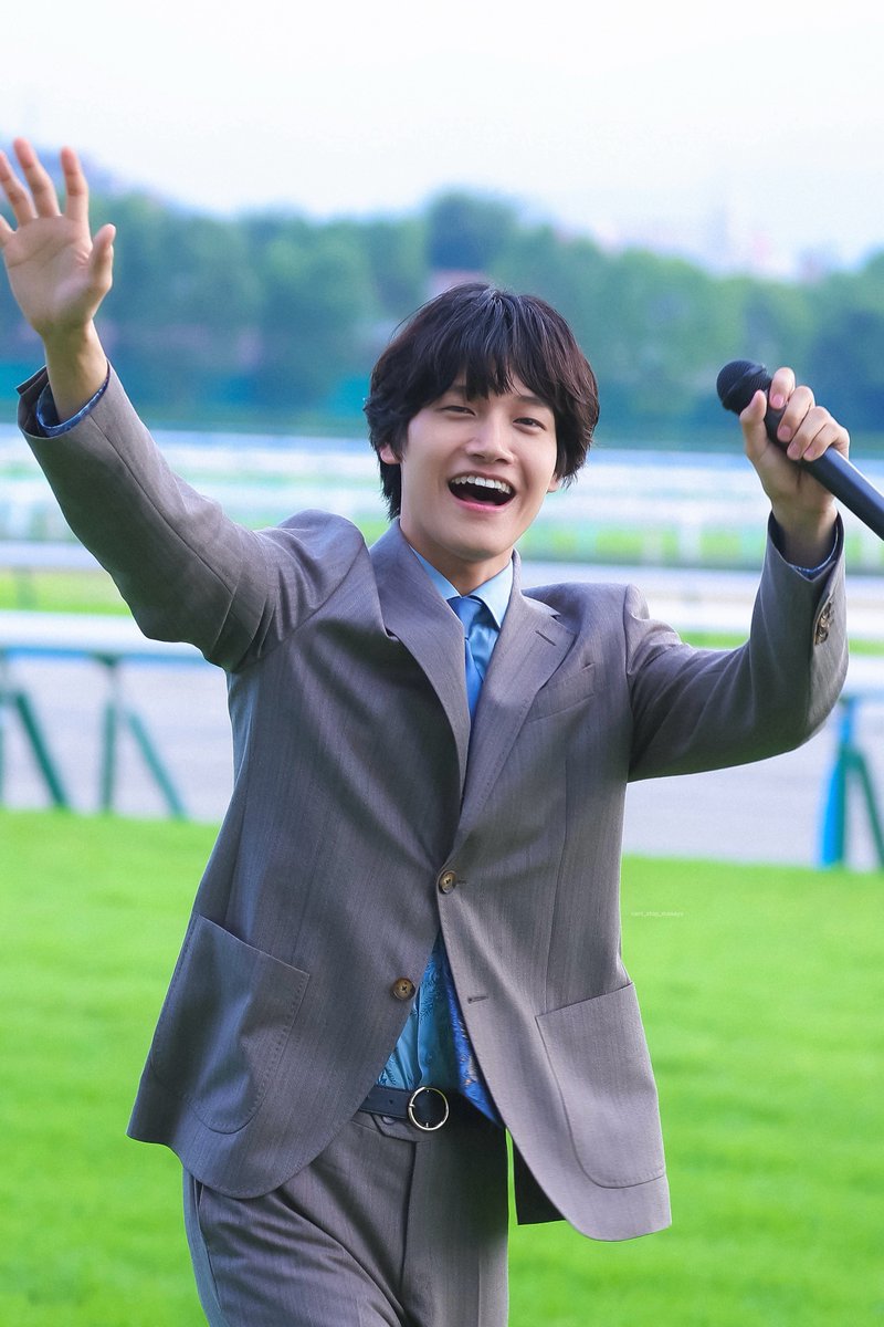 cantstopmasaya's tweet photo. 260719 小倉競馬場
#佐野晶哉
#Aぇǃgroup https://t.co/KxjKDse6wo