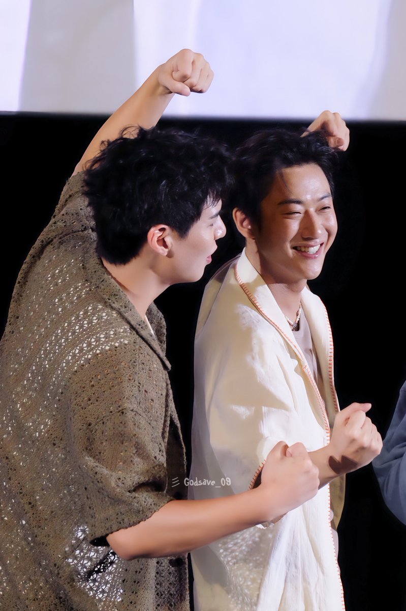 GodSave_09's tweet photo. ก่อนจะง่วง ก่อนจะวันจันทร์ 
💪💪💪 

#คัลแลนพี่จอง https://t.co/wQVIsZvYPA