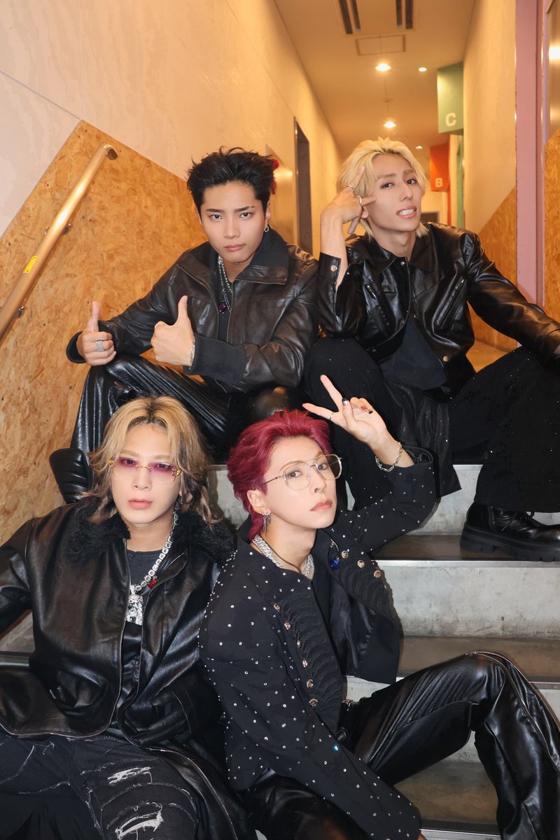 owv_official's tweet photo. #OWV_SQUAD
━━━━━━━━🔥

愛知公演が終了しました❣️
ご来場いただきありがとうございました🌟

／
みんな(おま◯ら)はSQUADだー🫡 !!!!
\

  NEXT ▶︎ 2026.08.11
📍 福岡・DRUM LOGOS
🔗 https://t.co/rOuWbxagL3

#OWV https://t.co/Jn77BQgS0R
