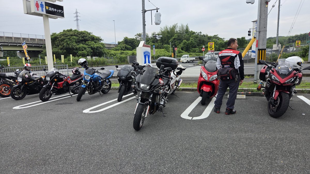 今日は奏さんツーリング30台に参加☺️👍 暑かったけど楽しかった