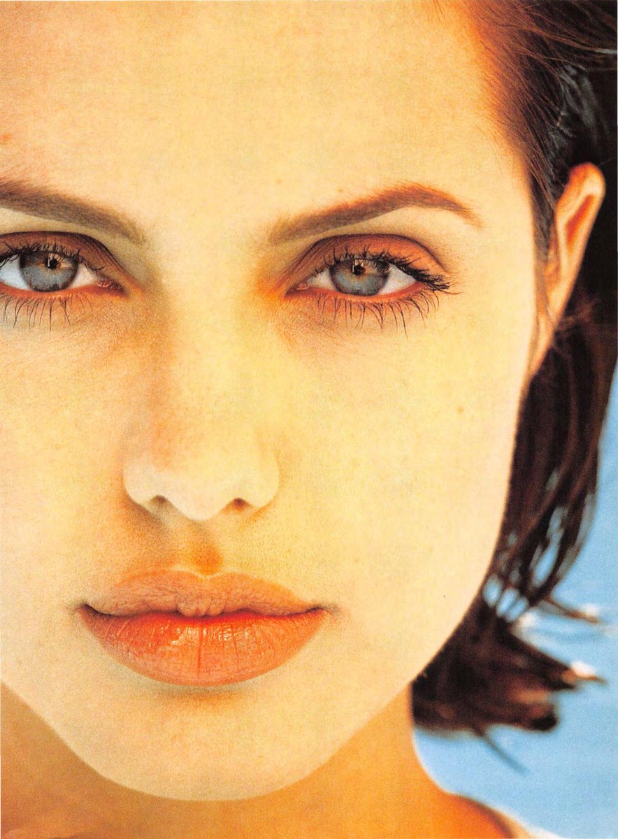 ElevenYearz's tweet photo. 90s mag scans https://t.co/KeCZr8AgJX