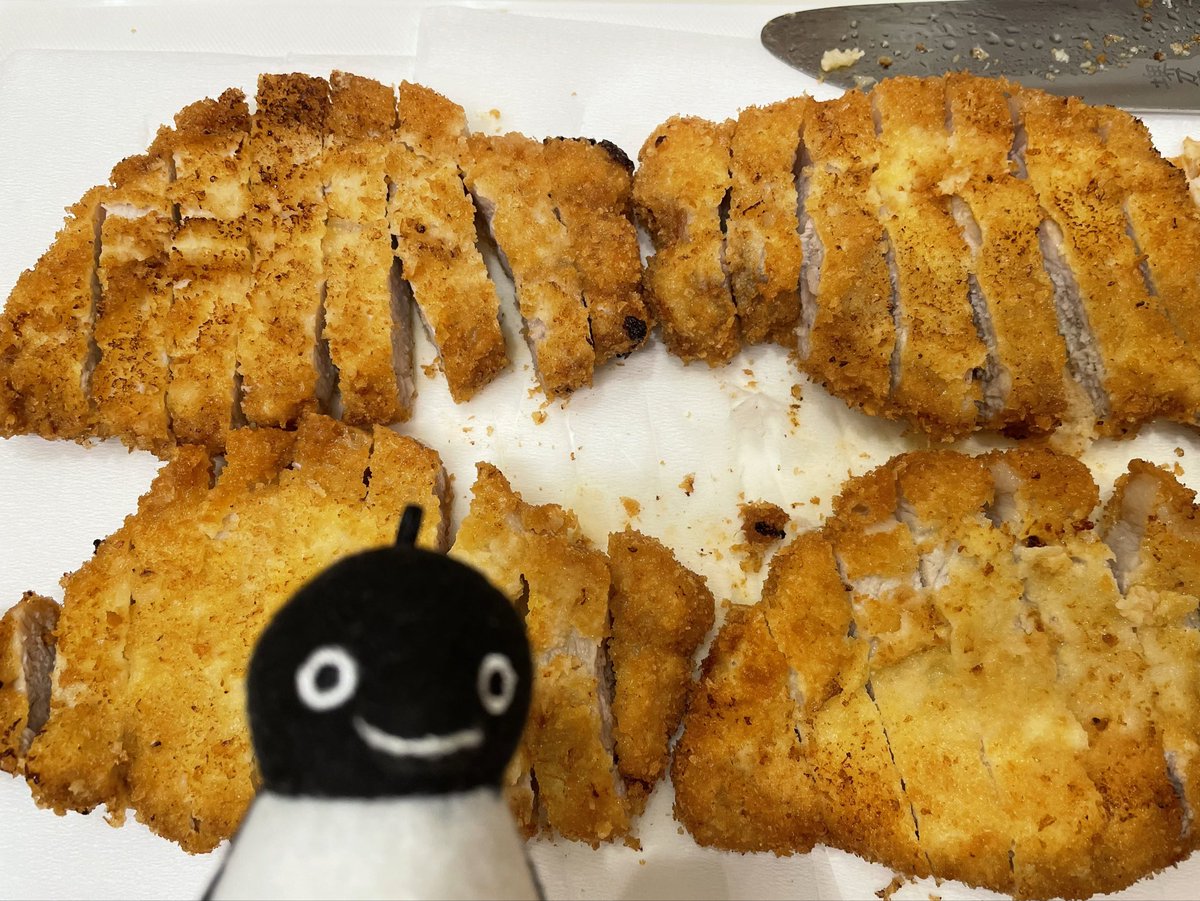 こんばんはぺん🐧 今晩のメインはとんかつ 今日はスマホの乗り換えで