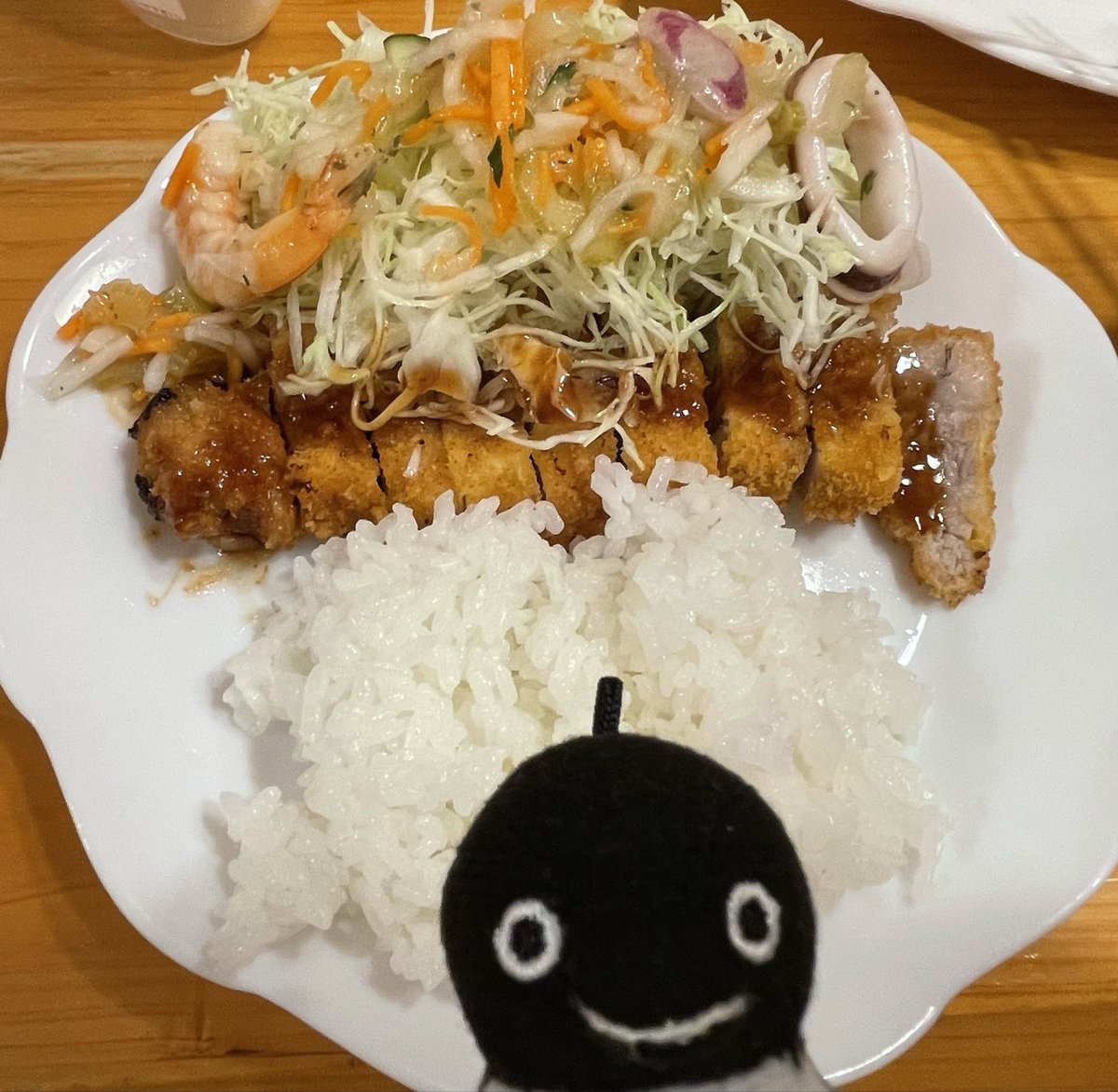 こんばんはぺん🐧 今晩のメインはとんかつ 今日はスマホの乗り換えで