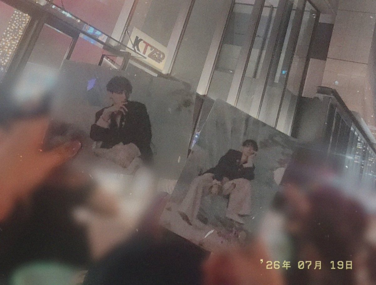 ryubi_0107_22's tweet photo. 少し見ないうちに、格好良い大人になったな〜と思いました🌟元気そうで良かったよ😌 https://t.co/4lHkyngdX1