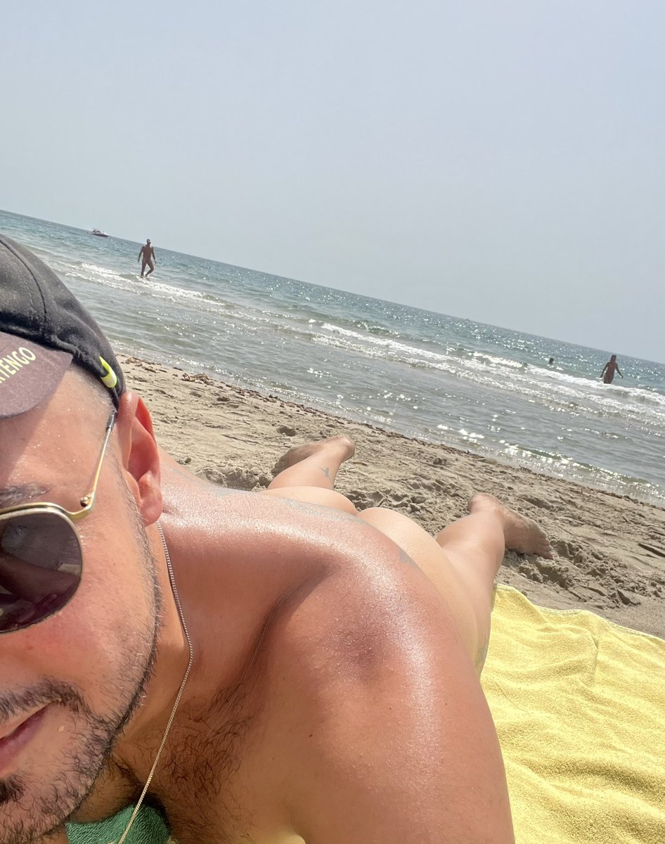 AbispaoIvn's tweet photo. 😜🏖️ https://t.co/BjYAcz4t7W