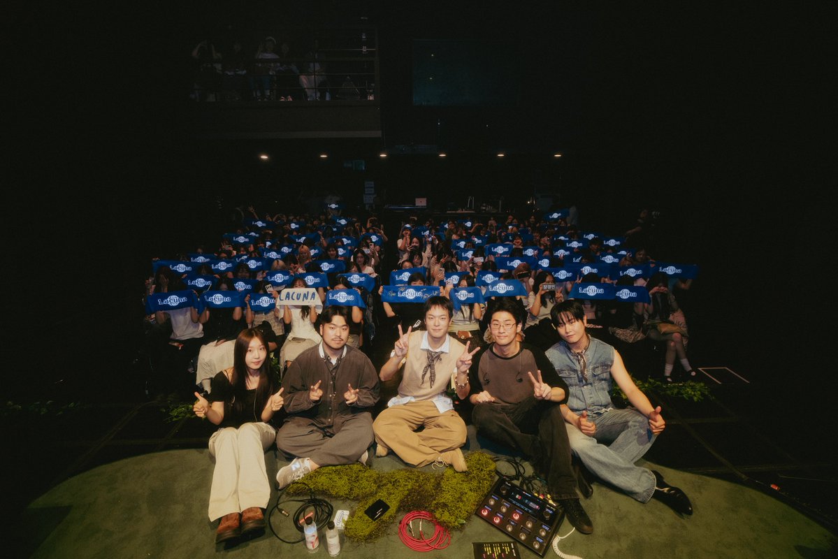 band_lacuna's tweet photo. 2026.07.19(SUN)

이틀간의 '숲의 소음'에 함께해 주신 모든 분들께 감사드립니다. 🌿 가장 가까운 거리에서 음악과 이야기를 나눌 수 있어 정말 뜻깊은 순간이었습니다. 조만간 다시 만날 날을 기대해 주세요. 🌎💙

#Lacuna #라쿠나 #장경민 #숲의소음 https://t.co/D2hXX2wbXe