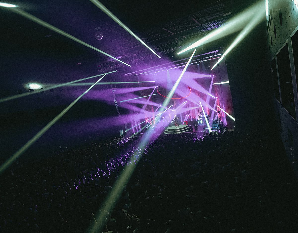 ReoNaStaff's tweet photo. 【#DeTOUR動脈】
本日7/19（日）「ReoNa Live Tour 2026 “De:TOUR -動脈-”」
初日・ Zepp Namba公演が終演しました！ 

ご来場いただいた皆さまありがとうございました！

#ReoNa https://t.co/5hsS8Spgkz