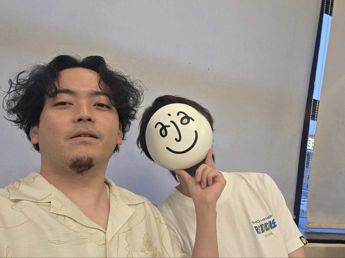 ajak0n's tweet photo. 前髪邪魔すぎて後半はお面ぶちこんだ
小会議ありがとうございました！ https://t.co/ebzRgGygDi