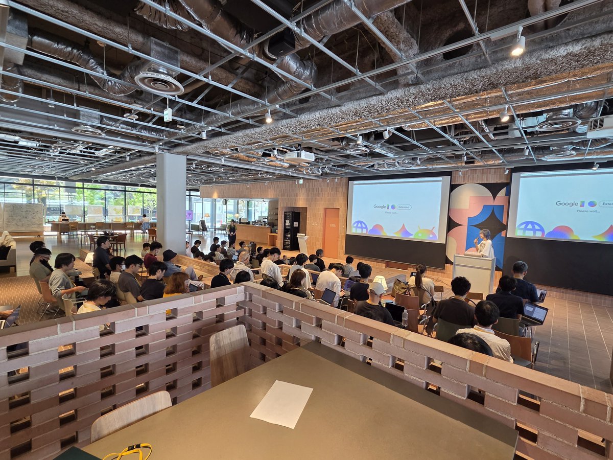 kakino_hasushi's tweet photo. IOE Osaka ใฎ Track A ใฎๅธไผใใฆใพใใใใ
#ioextended #gdgkwansai https://t.co/U5wXZmHjLE