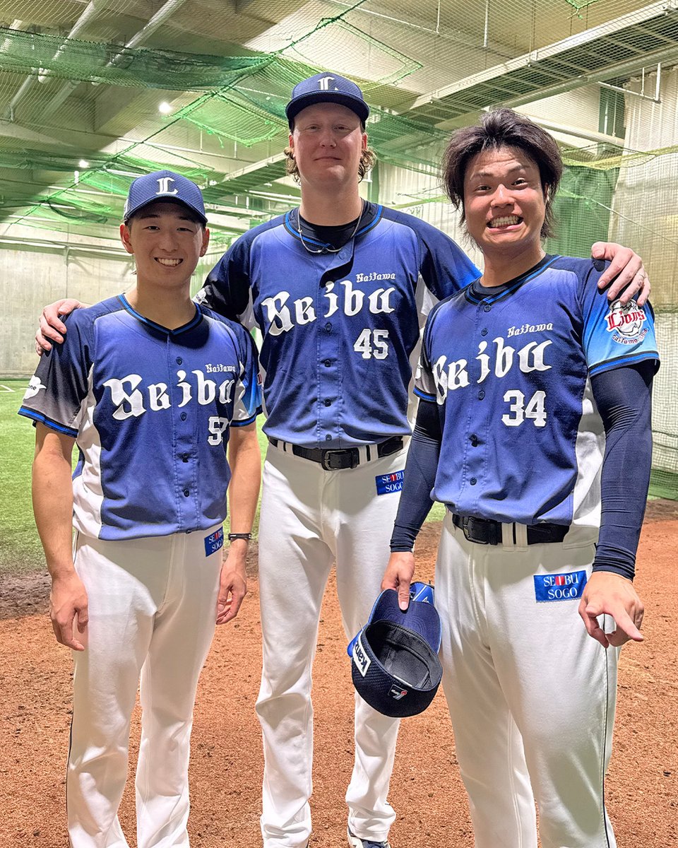 lions_official's tweet photo. ナイスピッチング✨

#篠原響 投手
#ウィンゲンター 投手
#甲斐野央 投手

#seibulions #打破 https://t.co/ltjL6NaKBM