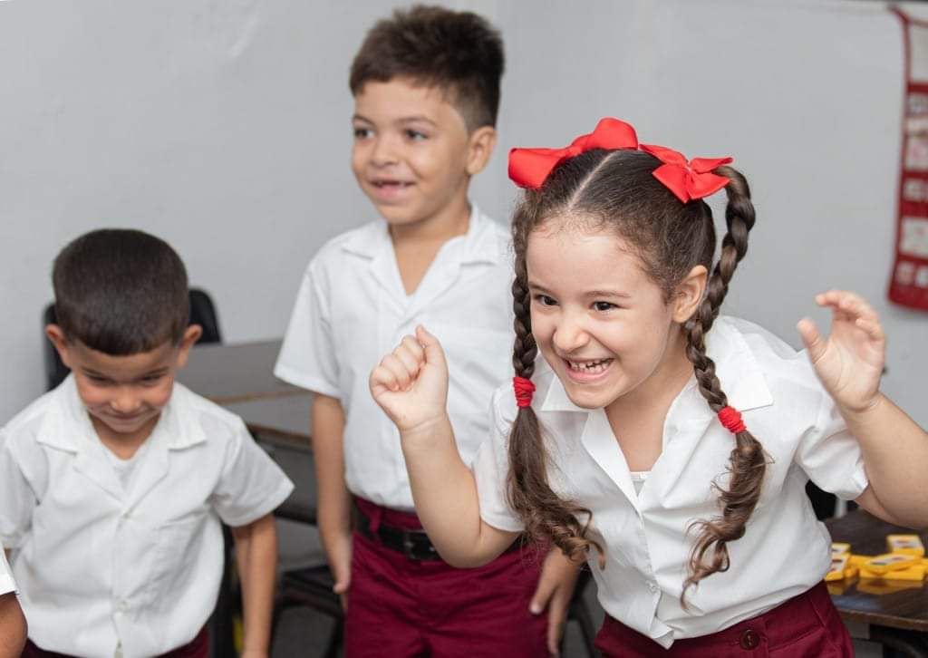 GobiernoCuba's tweet photo. 👧👦| En el Día de los Niños, reconocemos a quienes encarnan la esperanza y el porvenir de la humanidad. 

Su infancia es un derecho. Protegerla, educarla y amarla es el compromiso más noble que como sociedad podemos asumir.

Honremos su presente para construir el mañana❤️. https://t.co/JAKeX0hiek