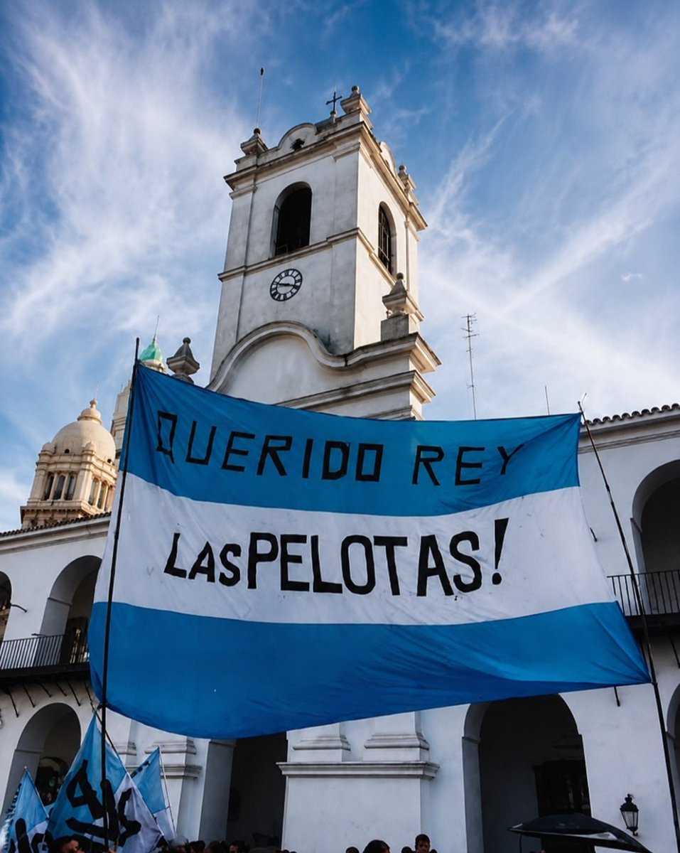 pakitto_'s tweet photo. Oíd mortales https://t.co/QKfWP1xTAw