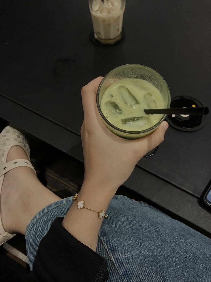tikaooo19's tweet photo. matcha 4ever https://t.co/7zTIXyCBCy