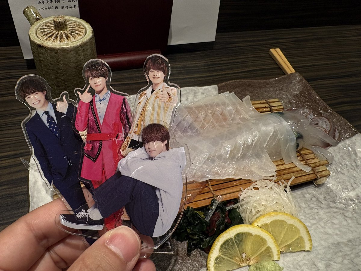 yotsu_naniwa's tweet photo. スキスギておかしくなりそうな1日でした
こんなに幸せにしてもらっていいのかな https://t.co/HKvEaVBTVB