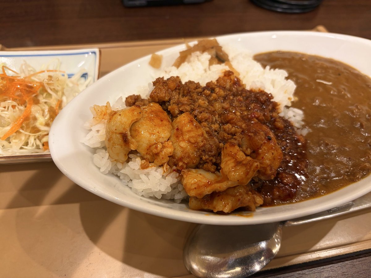 nuu2500's tweet photo. 本日の峠ステッカー集め無事終了です。
帰りに行きたかった天光の湯に行ってサウナ7回決めてきましたーからのサ飯に麻婆ホルモンカレーが味濃くて美味すぎた

のんびり帰路に着きます
ロドも今日一日お疲れ様！明日たっっっぷり磨いてあげるからね https://t.co/W3mvZB1hQD