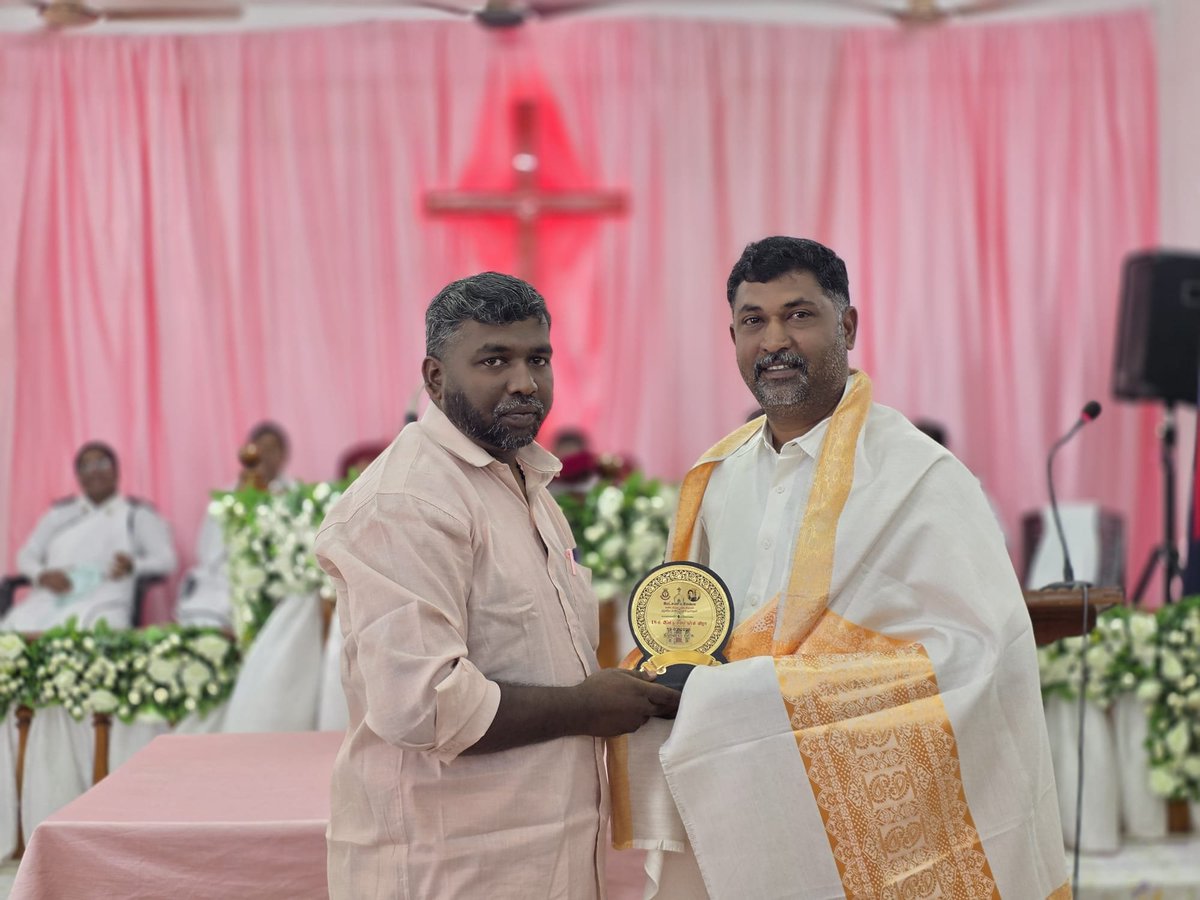 MSatheeshDMK's tweet photo. கண்டன்குழி இரட்சண்யசேனை திருச்சபை சபை நாள் விழாவில் கலந்து கொண்டேன்...
#ஞாலம்ஊராட்சி 
#gnalamvillagepanchayat 
#salvationarmy 
#சபைநாள்விழா https://t.co/tUAbQK4f6m