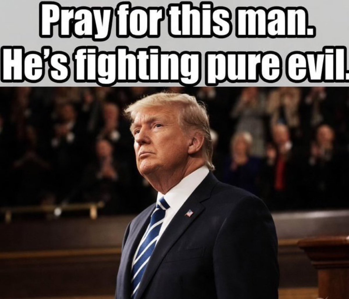 IvankaTrumpRV_'s tweet photo. Please pray for President Donald Trump! 🙏 https://t.co/B63uaBHJts