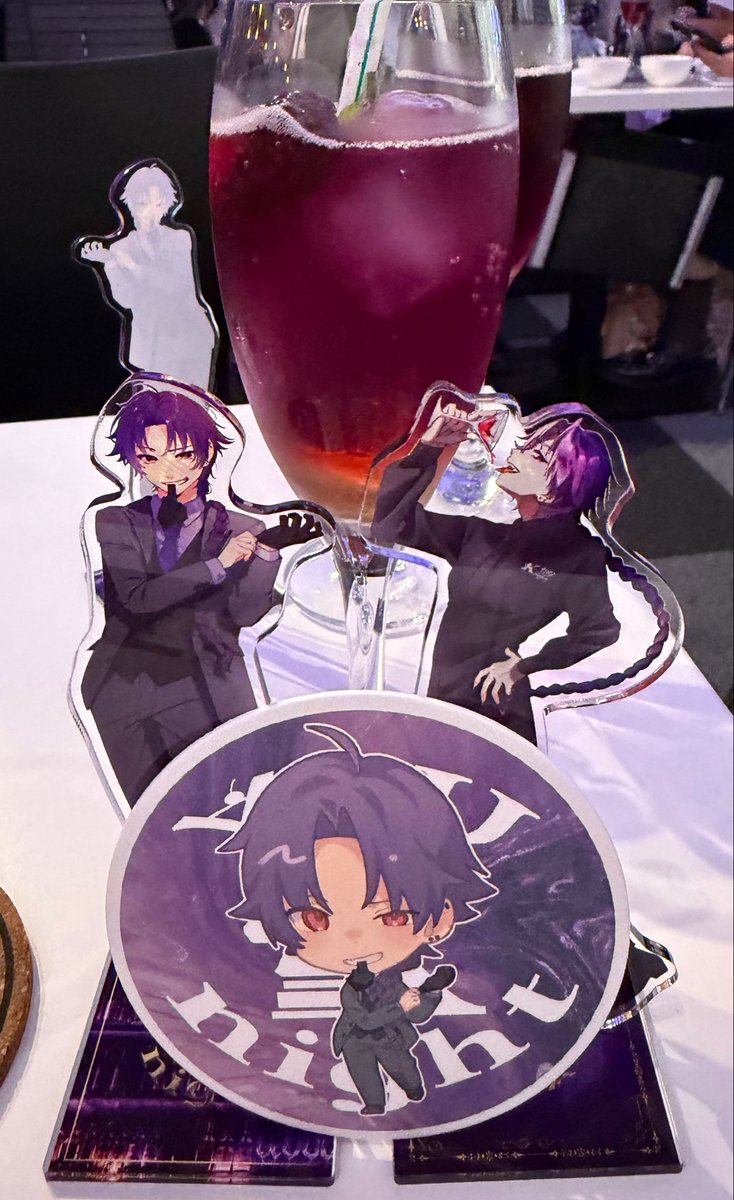 munatu_4gou's tweet photo. バーイベ楽しかった！！

 #茄子画 https://t.co/0KUHBTm75w