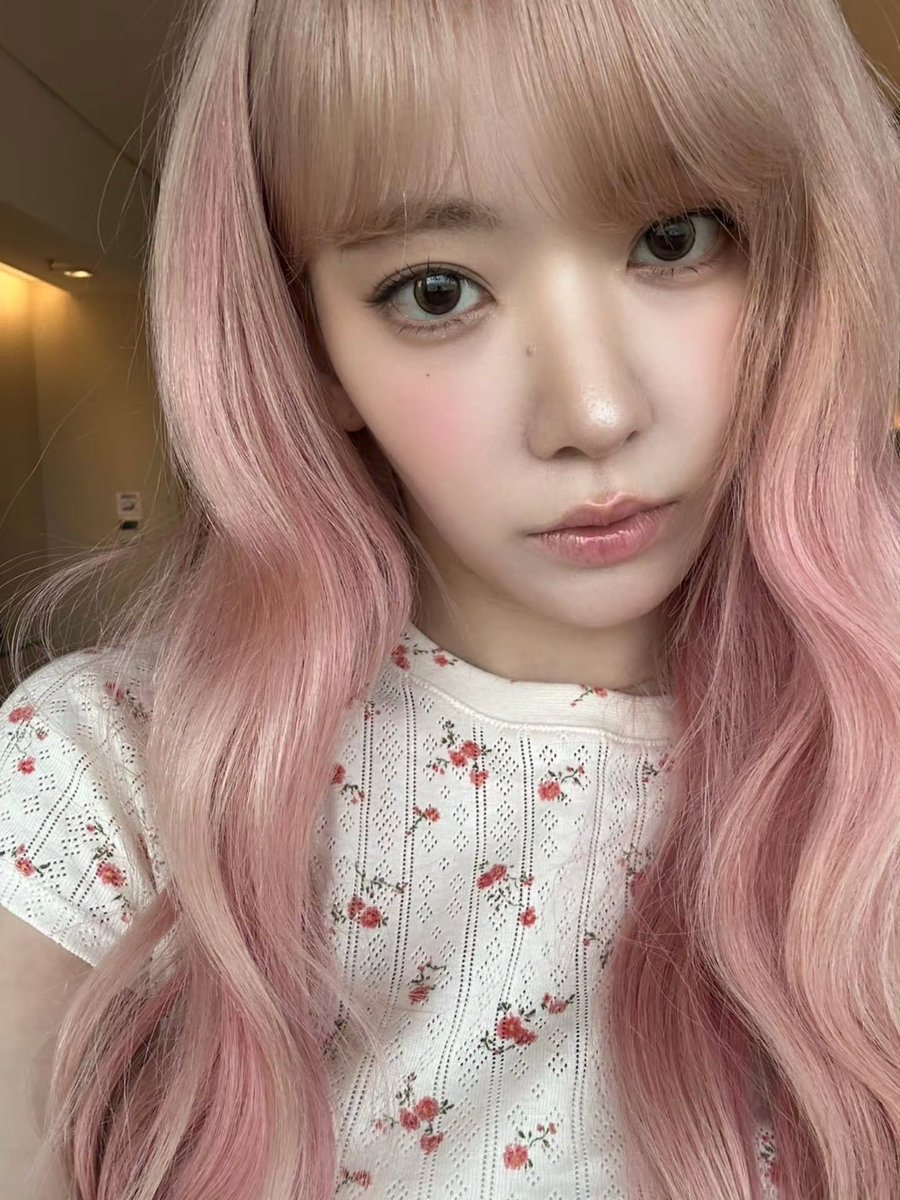 gf_eastern0116's tweet photo. 260719 39saku_chan Instagram Update (1/4)

̗̀ෆ(˶'ᵕ'˶)ෆ ̖́-

https://t.co/RN706XAN3s
#LE_SSERAFIM #르세라핌
#宮脇咲良 #さくちゃん #사쿠라 #MiyawakiSakura #SAKURA https://t.co/IlHKoTlZQd