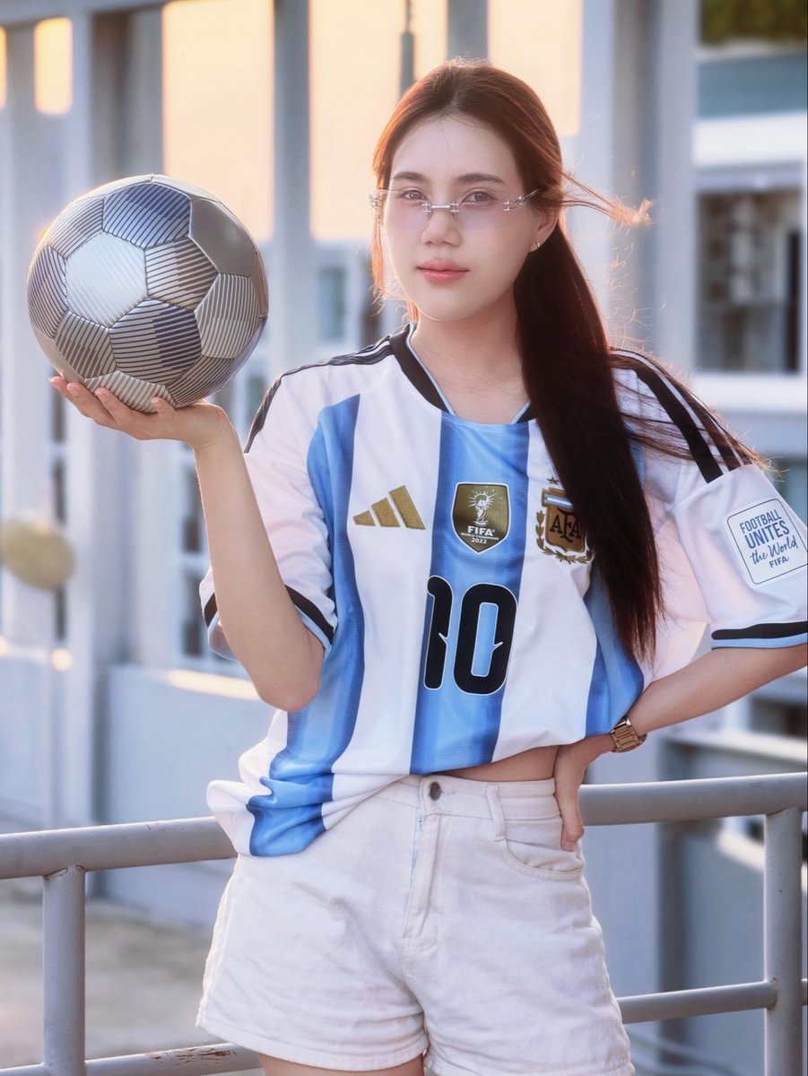 Nantcn_'s tweet photo. Hello #fifaworldcup2026 ⚽️🏆    

#nantcn #messi #บอลโลก https://t.co/BnVKWPexta