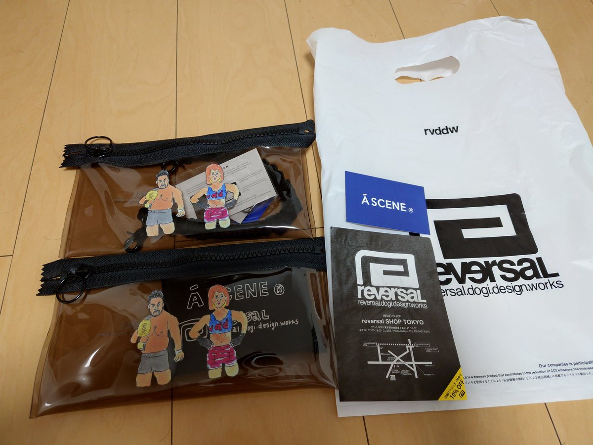 noahsark244's tweet photo. めちゃくちゃ暑くて日焼けしまくりましたが久しぶりのイベント大満足でした!12年ぶりの2ショット写真も良かったし、限定アイテムも良かったけど1番はプロテインラテかもっ!冗談抜きで美味しかったし、コップ洗って持って帰りました(笑)。
#kenta
#reversal
#ascene https://t.co/PjTjeYNx0G