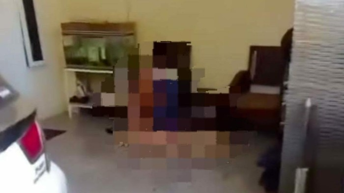 klarifikasi orangtua remaja sidoarjo yang b*g1l terima pesanan ojol:
- pernah lihat anaknya b*g1l di teras rumah
- bukan kejadian yang pertama
- saat ditegur, anaknya diam saja dan masuk kamar mandi
- orang tuanya sudah bercerai dan kerja di surabaya, jadi pengawasan kurang
- https://t.co/YOhUnFc6tY
