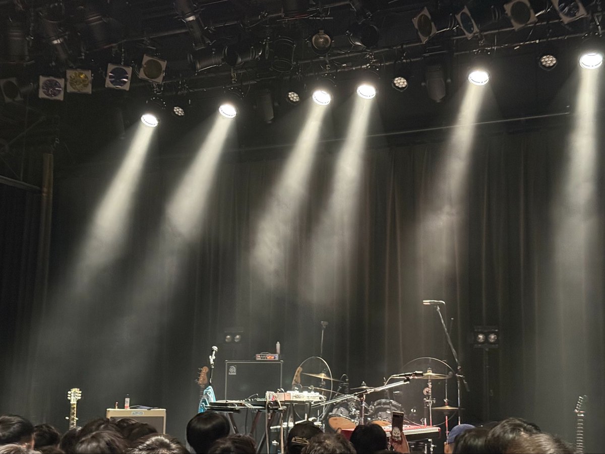 NoelCozy's tweet photo. #TrooperSalute  ライブ素晴らしかった。特に埒には震えました。演奏の抑揚が歌と相まって圧巻でした。あと開場中のプレイリストがあまりに懐かしい曲ばかりでいろいろ思い出してしまいました。 https://t.co/5tX7UwF0Zt