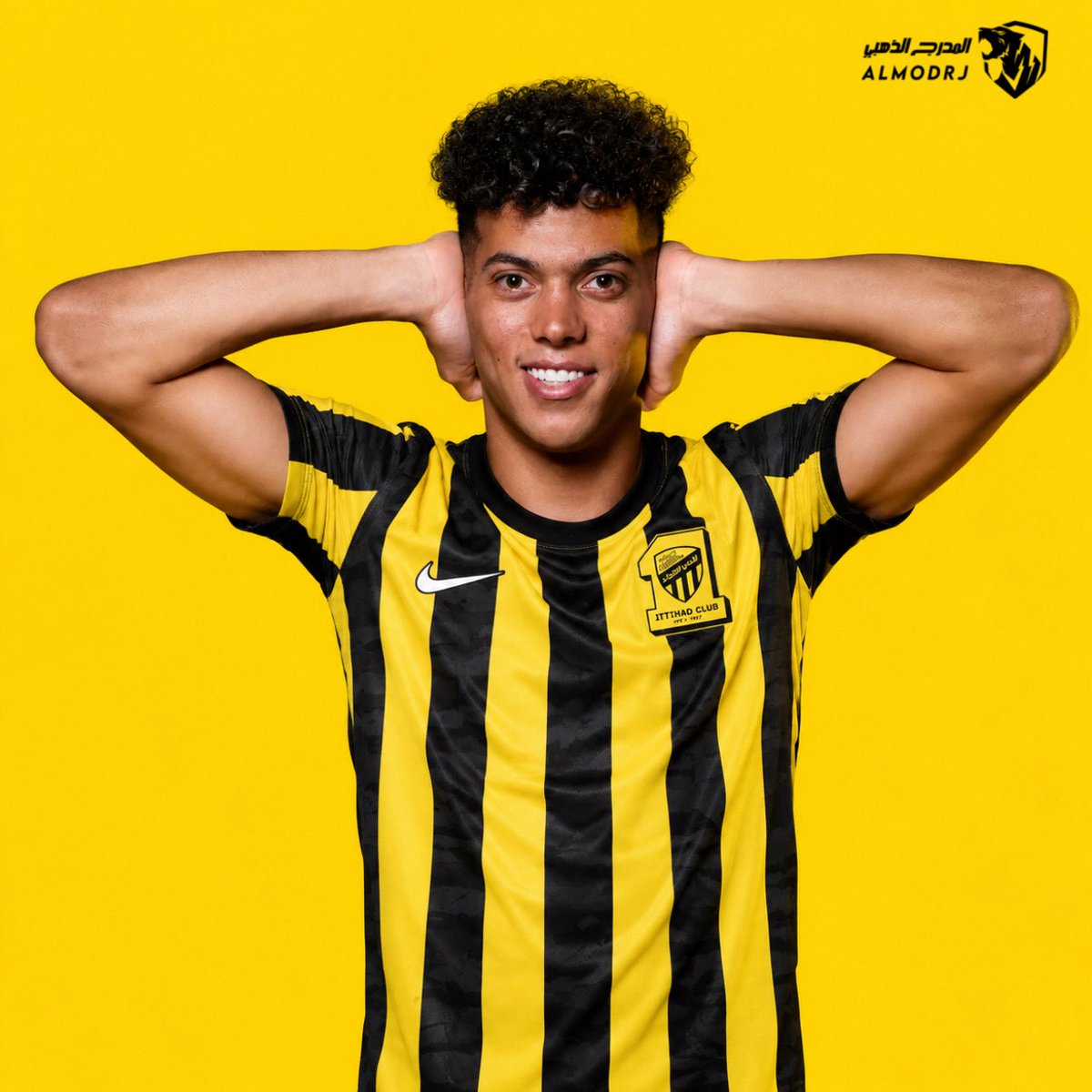AImodrj's tweet photo. 🚨🚨🚨🚨 مع أو ضد ؟ https://t.co/5fFesGBC7o