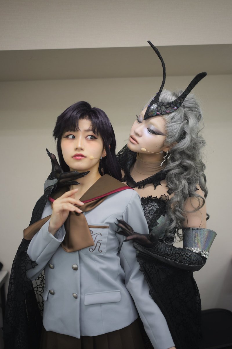 cq_sakura_s's tweet photo. 【美少女戦士セーラームーン 
-Shining Theater Shinagawa Tokyo-】

7/13〜7/19 team silver moon🌙
ご来場いただき、誠にありがとうございました。

毎週あっという間に駆け抜けているのに、気づけばこの作品の思い出がひとつ増えていて、そんな日々がとても愛おしいです。

そして、第1期もあと少し。
1期も2期も私たちと一緒に過ごしましょうね🤍
次のteam silver moonは7/27〜7/31。
また劇場でお会いしましょう🌸

今日はレイちゃんとのお写真📸

#prettyguardiansailormoonshiningtheater #shiningtheater #美少女戦士セーラームーン 
#シャイニングシアター
#Queenvalusia
#ヴァルシア