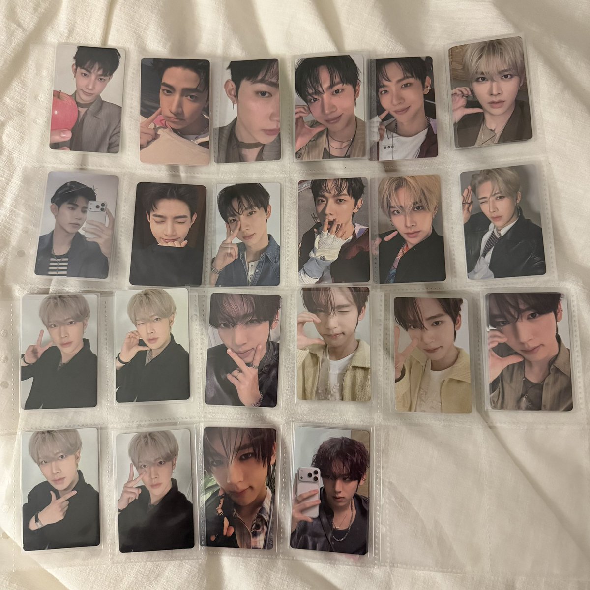 d1czhao's tweet photo. and2ble 交換 探してます🥺🥺
未所持ハオと神戸2日目、マカオ両日
ハオ、ギュビン求めてます(՞  ܸ. .ܸ՞)"

エンダブル アンダブル トレカ https://t.co/xUtOxnAOJP
