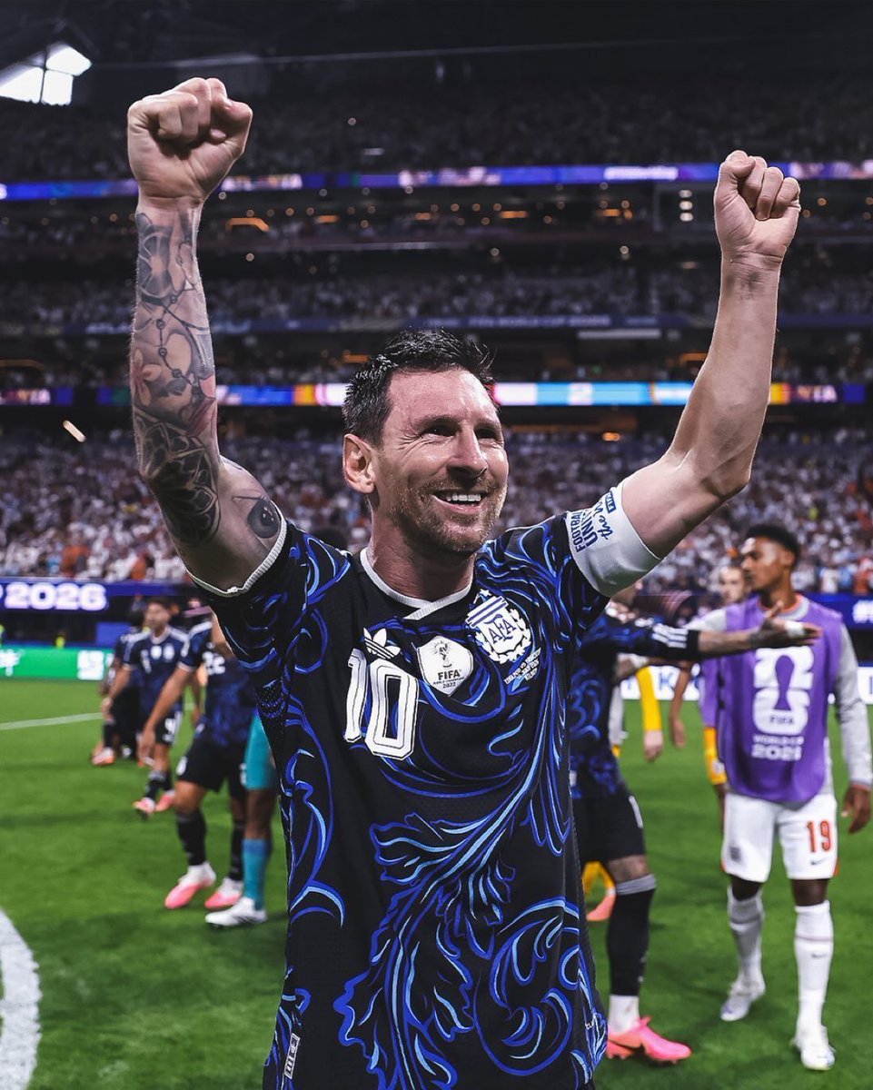 likzf1's tweet photo. Today is the day. The GOAT is ready🐐⚽
#messi https://t.co/rMAZLxMDBU