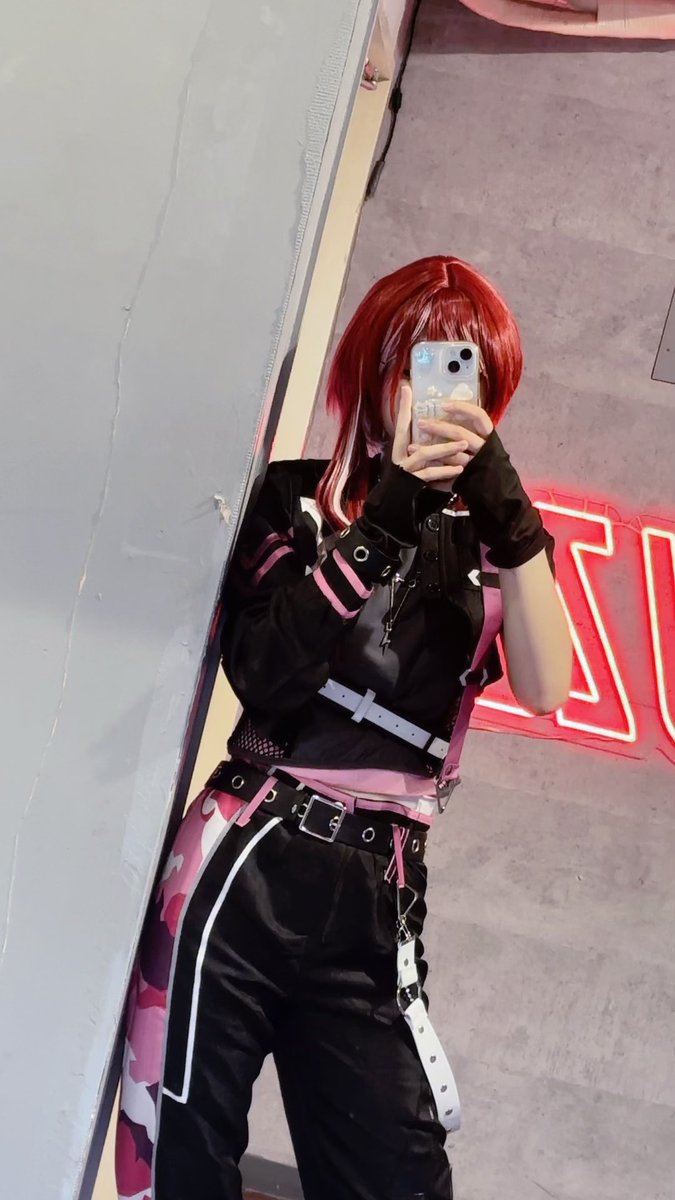 mika_cos08's tweet photo. 自撮り撮ってないので練習の時ので許してください!!😭😭
TCCありがとうございました!
初めてのパフォでドキドキでしたがミスありながらも何とかやり切りましたー!!楽しかったです!!
もし動画等ありましたら送ってくれると嬉しいです!!!🥹🥹
#COSSAN高田馬場 #MagicStar #TCC https://t.co/1TIZk7uQxC