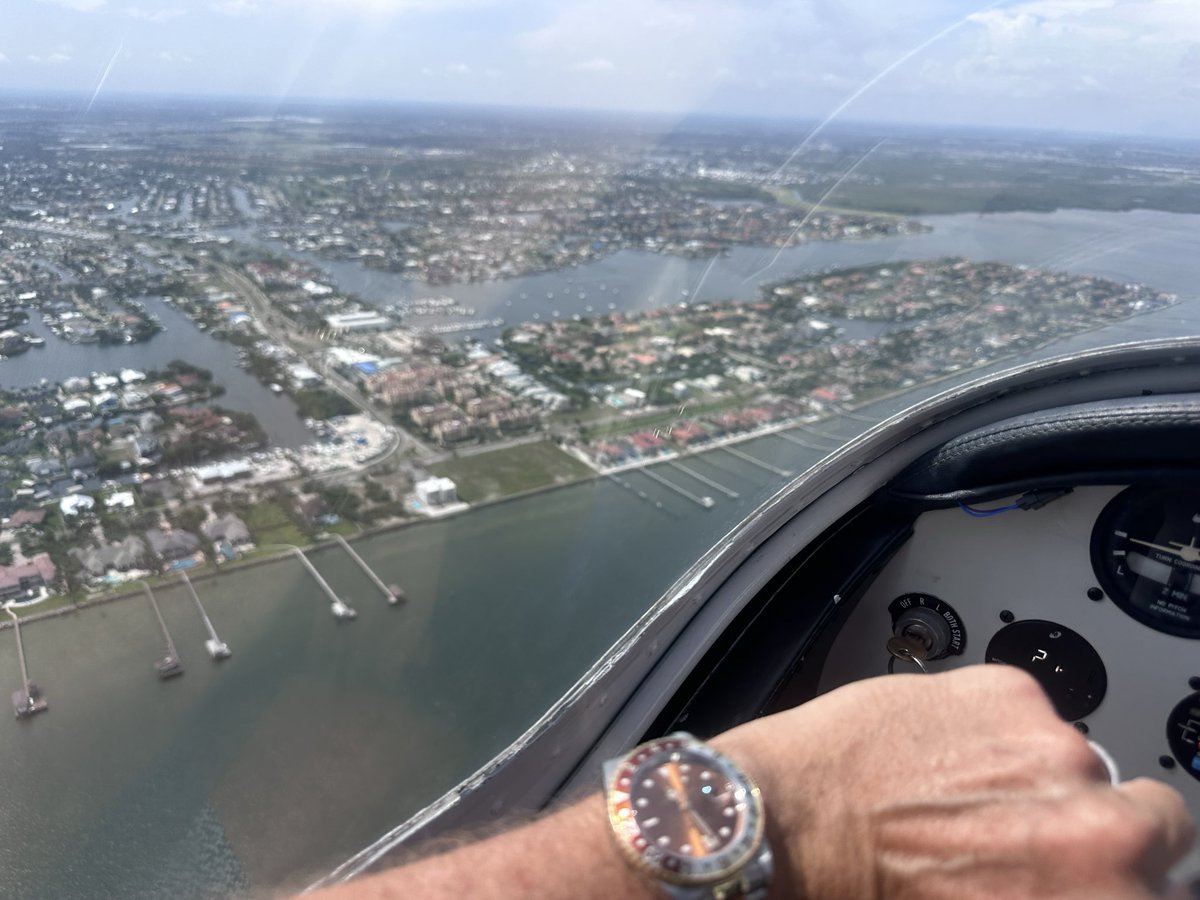 LakeAmphibFan's tweet photo. #Seaplanes
#LakeAmphibians
#Flying
#Water
#WaterFlying
#SeaplaneSundays https://t.co/m5X5KgfEGE