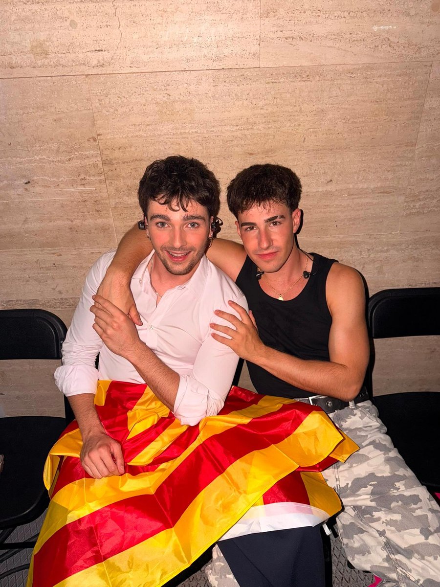lunayestrelles's tweet photo. Más monos:) https://t.co/QRyiwoF8pj