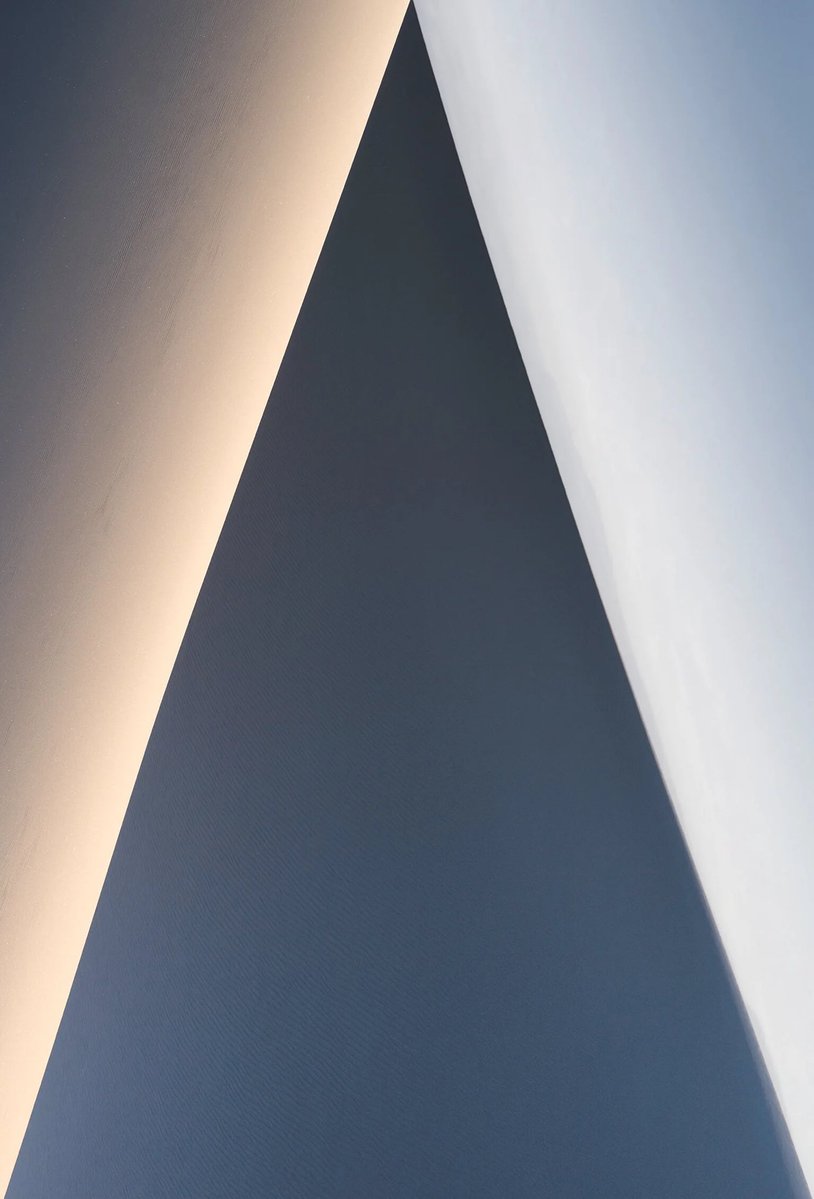 awayiflew's tweet photo. Abstract photographs of sand dunes 

Photographed in the Wild West https://t.co/9ry0rdHYPU