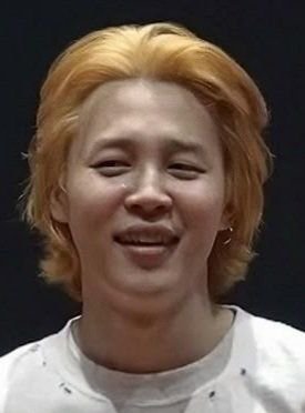 95blissoo's tweet photo. @MavioGirl554680 @AboutMusicYT Especially jimin.. how he looks so ugly?😭 https://t.co/WgQHhArrFd