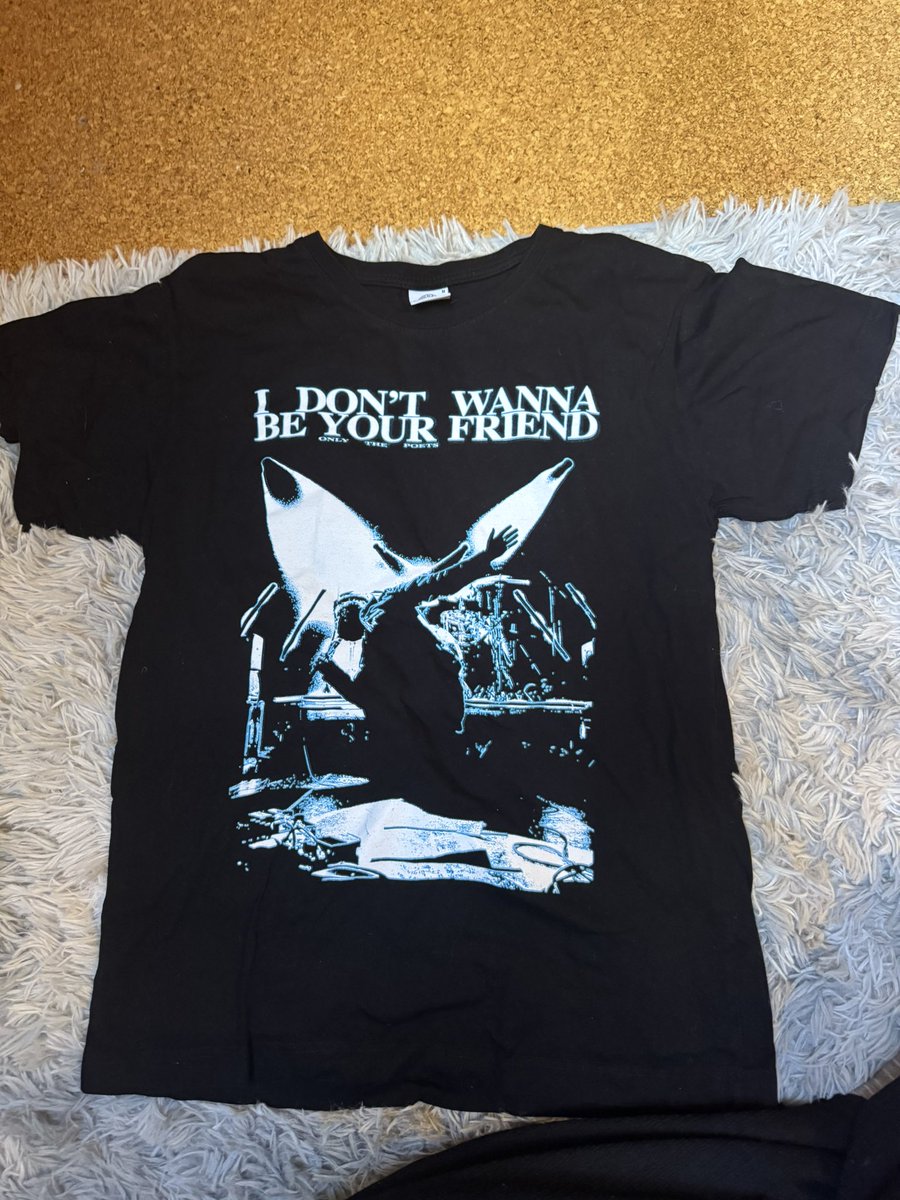 danixbdr's tweet photo. anyone interested before i put them on vinted? omn tshirt size L &amp; idwbyf tshirt size M
#merch #onlythepoets 
15€ per tshirt https://t.co/J4dnfKLzW9