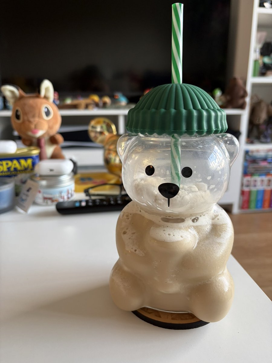 HoneyBaeLive's tweet photo. Homemade Iced Capps FTW! #icedcapp #timhortons #starbucks https://t.co/dw1aF9Snkh