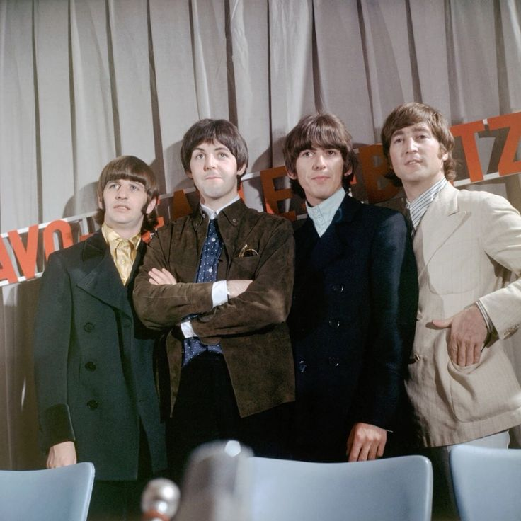 BeatlesArchive2's tweet photo. The #Beatles in Hamburg, Germany, 6/26/1966 https://t.co/zxzv1CaPO8