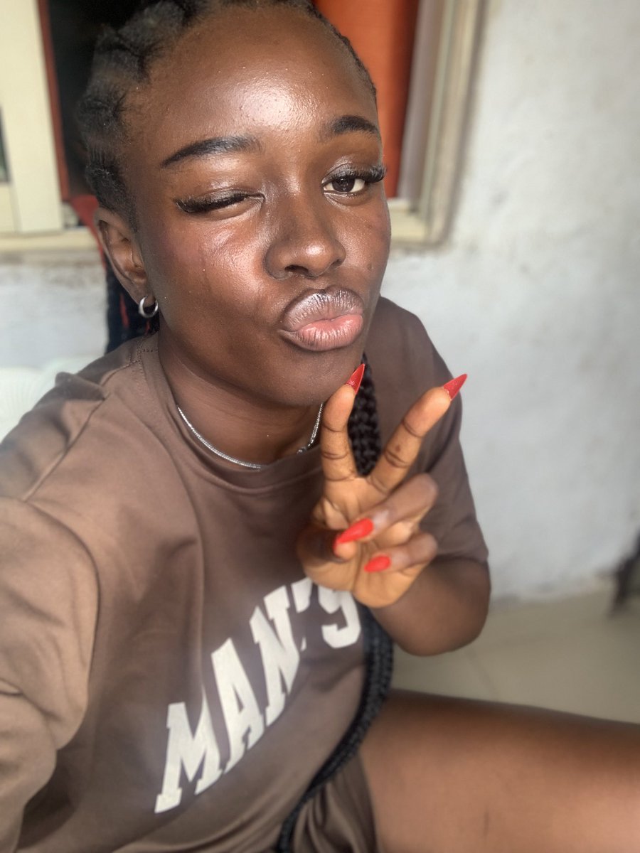 blackgirl_nonye's tweet photo. This Baddie is bored😩 https://t.co/EAdHttvpvS