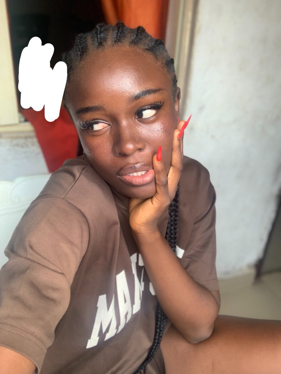 blackgirl_nonye's tweet photo. This Baddie is bored😩 https://t.co/EAdHttvpvS