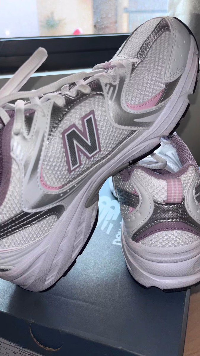 eunchinie's tweet photo. Ini tag dan seri sepatu new balance nya sama yaa, bisa diliat sendiri ini ori
❌no hit and run
tanya2 boleh dm aja🙌🏻 https://t.co/w1GmLV8wSN