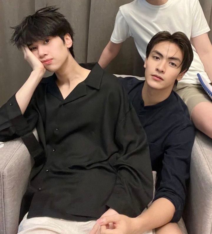joongdunked's tweet photo. every time i think about him putting a pillow on his lap before letting him sit there i start laughing all over again 😭 https://t.co/SP8AYDR4Dt
