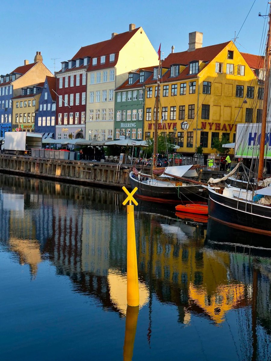 ForeverPhotos88's tweet photo. Copenhagen, Denmark🇩🇰 https://t.co/cGNwWJ7DpT