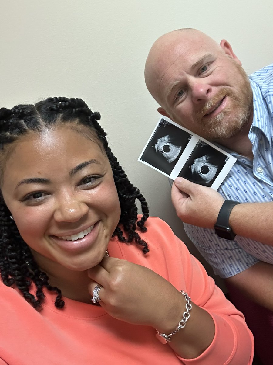 k_berneathy's tweet photo. The GREATEST BLESSING of our lives is on the way!  We are beyond excited to announce that our son, Knox Norman Berneathy, will be joining our family soon!
We have prayed for this moment!
The Berneathy family is getting a little stronger. See you soon, little man! 💙 https://t.co/oNURm2lUlX