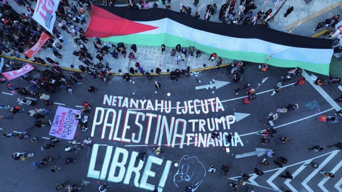 itamlml's tweet photo. @Rashed5o4 @justin0000066 @1SMi_ على اساس لاعبك كل سنه يتبرع لفلسطين ،
ي درج هذي كانت مبادرة سلام ولعيبة برشلونة كلهم زاروا فلسطين وزاروا الصهاينه https://t.co/hLz2mIbpET